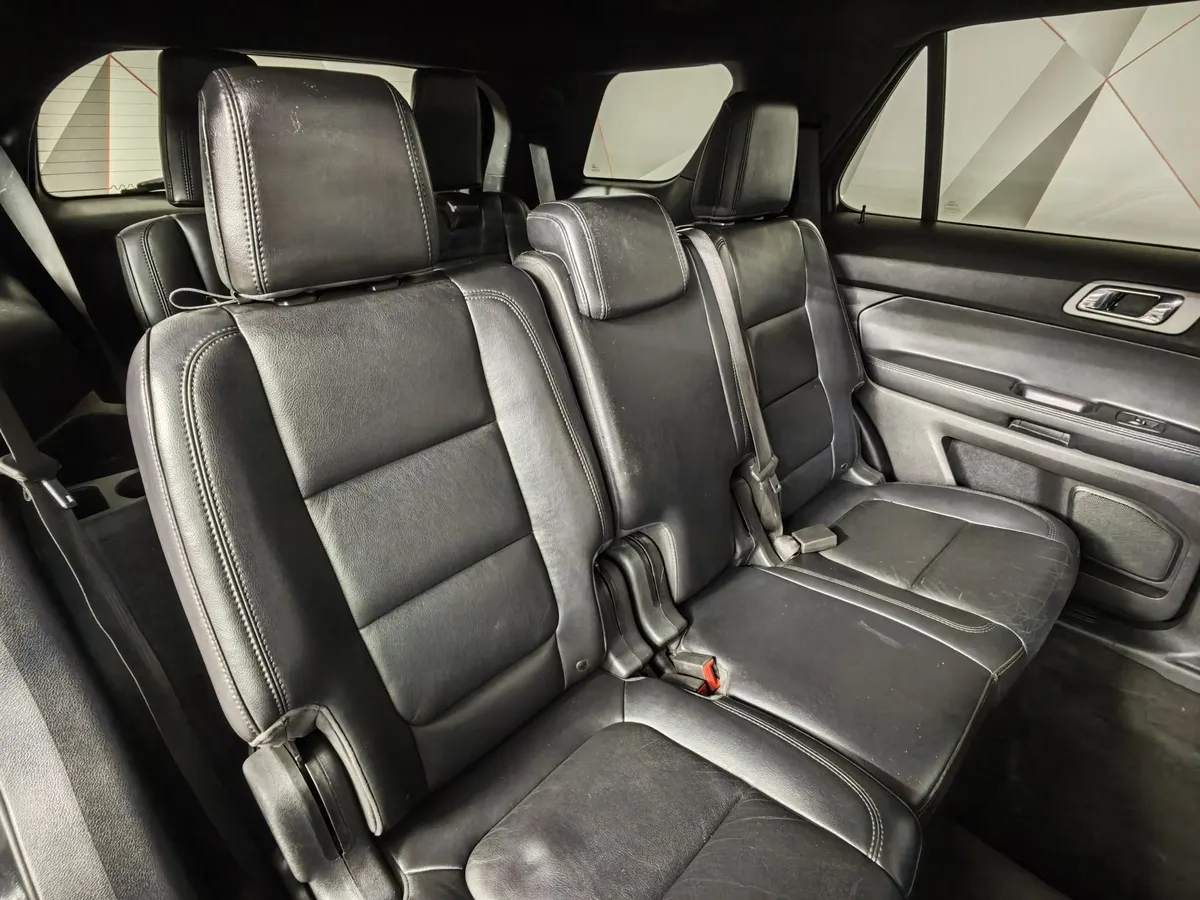 Ford Explorer 3.5 SelectShift 4WD (294 л.с.) Черный в АВИЛОН. Слайд №14