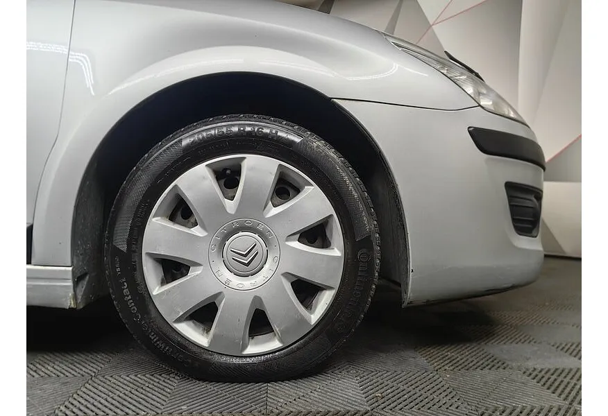 LIVE. Слайд №16