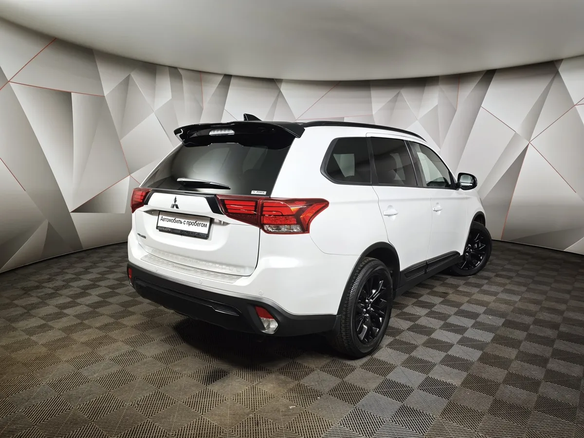 Mitsubishi Outlander 2.0 MIVEC CVT 4WD (146 л.с.) Instyle Комбинированный в АВИЛОН. Слайд №2