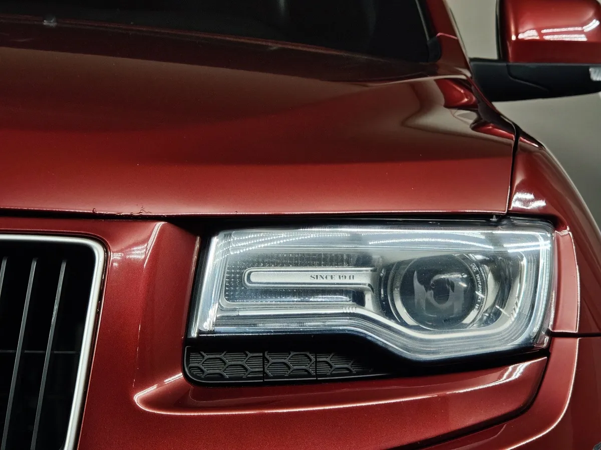 Jeep Grand Cherokee 3.0 TD AT (241 л.с.) Красный в АВИЛОН. Слайд №10