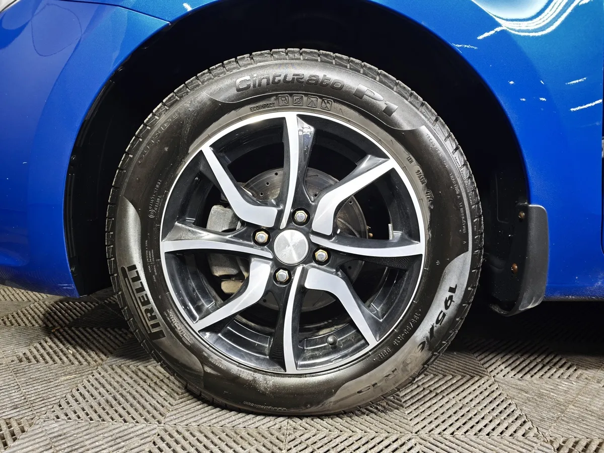 Kia Rio 1.6 AT (123 л.с.) Luxe Синий в АВИЛОН. Слайд №9
