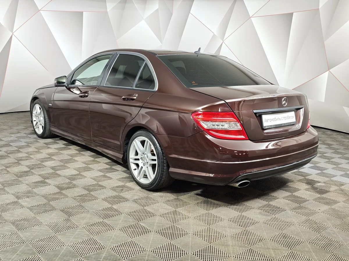 Mercedes-Benz C-Класс C 180 CGI BlueEFFICIENCY AT (156 л.с.) Коричневый в АВИЛОН. Слайд №4