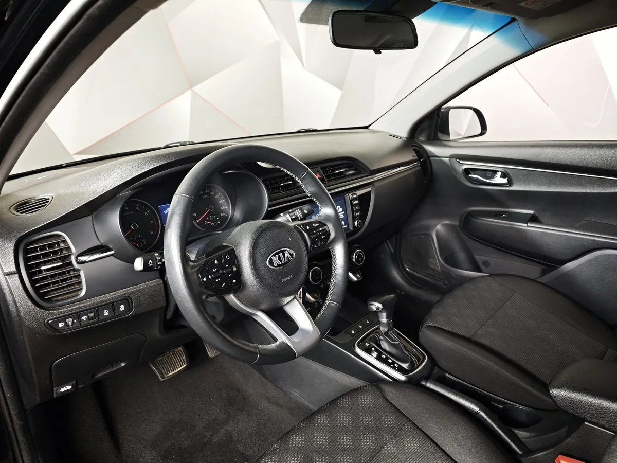 Kia Rio 1.6 AT (123 л.с.) Черный в АВИЛОН. Слайд №17
