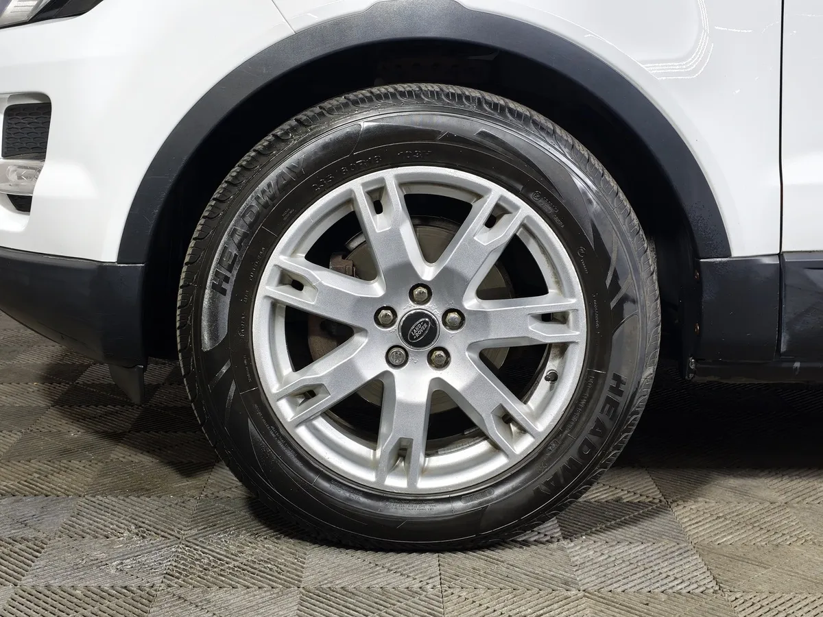 Land Rover Range Rover Evoque 2.2 TD AT AWD (190 л.с.) Dynamic Белый в АВИЛОН. Слайд №9