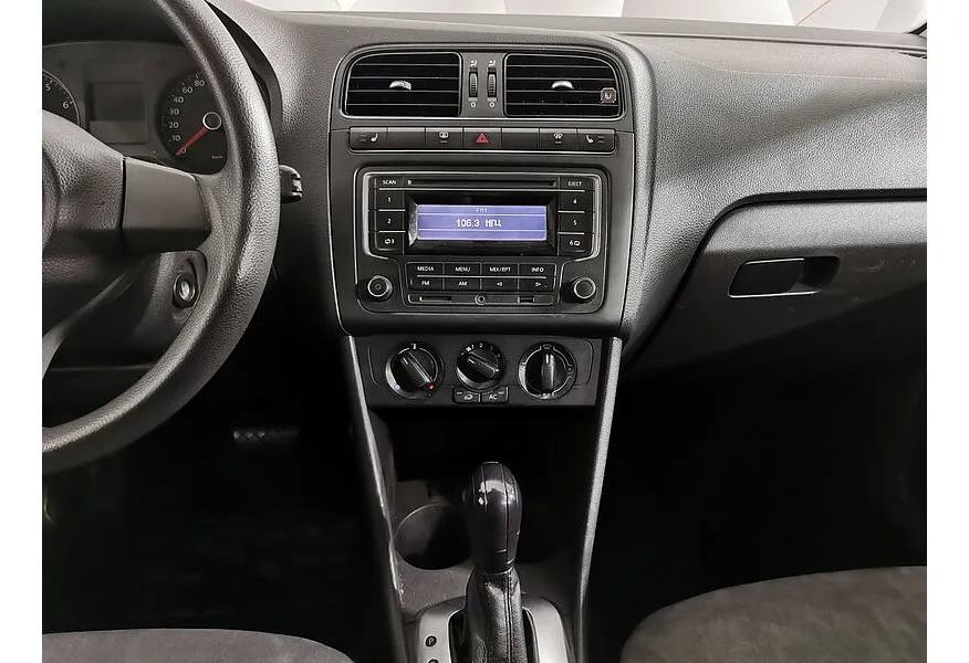 Volkswagen Polo 1.6 Tiptronic (105 л.с.) Comfortline Белый в АВИЛОН. Слайд №15