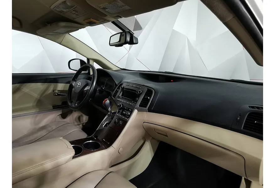 Toyota Venza 2.7 AT (185 л.с.) Престиж Белый в АВИЛОН. Слайд №12