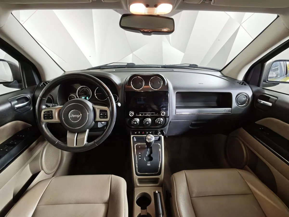 Jeep Compass 2.4 4x4 AT (150 л.с.) Limited Зеленый в АВИЛОН. Слайд №13