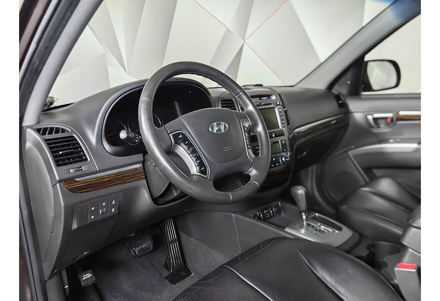 Hyundai Santa Fe 2.4 AT 4WD (174 л.с.) Красный в АВИЛОН. Слайд №19