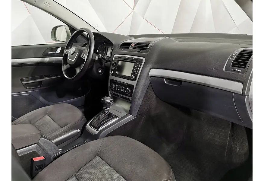 Skoda Octavia 1.8 TSI AT (152 л.с.) Бежевый в АВИЛОН. Слайд №13