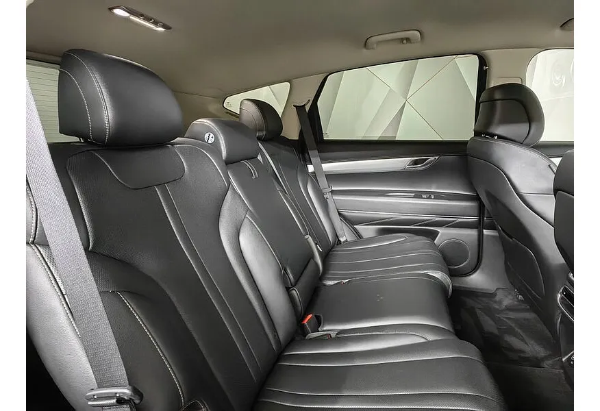 Genesis GV80 2.5 T-GDI 8AT 4WD (249 л.с.) Executive Белый в АВИЛОН. Слайд №16