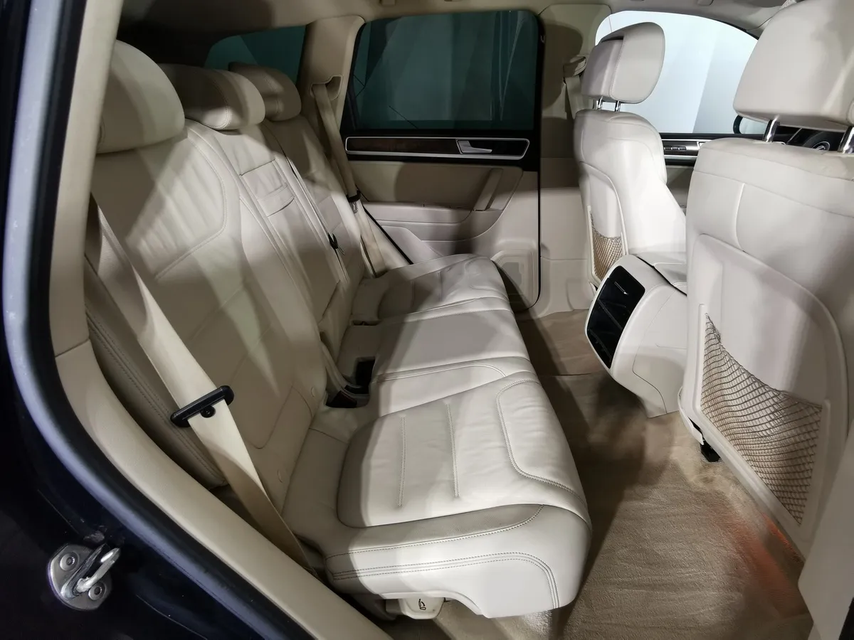 Volkswagen Touareg 3.6 FSI Tiptronic 4Motion (249 л.с.) V6 FSI Синий в АВИЛОН. Слайд №14
