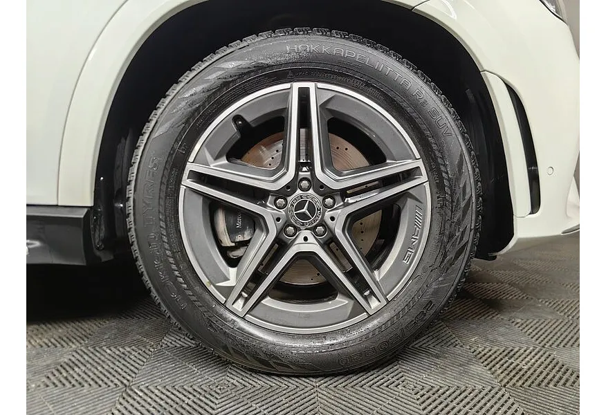 Mercedes-Benz GLE 400 d 4MATIC 9G-TRONIC (330 л.с.) Sport (Локальная сборка) Белый в АВИЛОН. Слайд №8