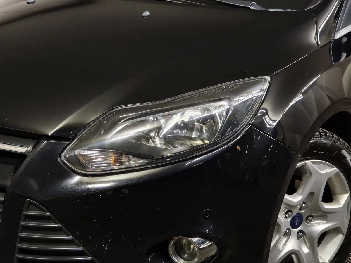 Ford Focus 1.6 Ti-VCT PowerShift (125 л.с.) Trend Черный в АВИЛОН. Слайд №10