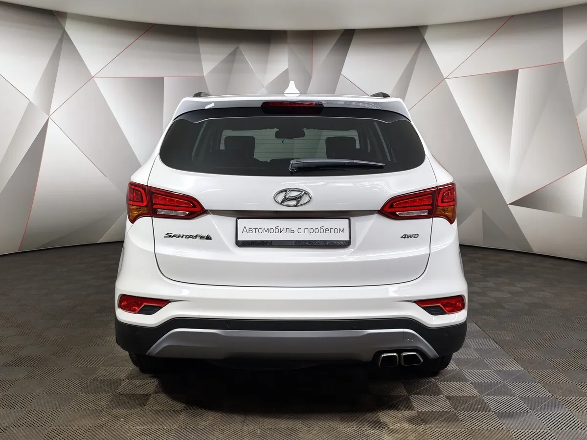 Hyundai Santa Fe 2.4 AT AWD (171 л.с.) Comfort Белый в АВИЛОН. Слайд №8