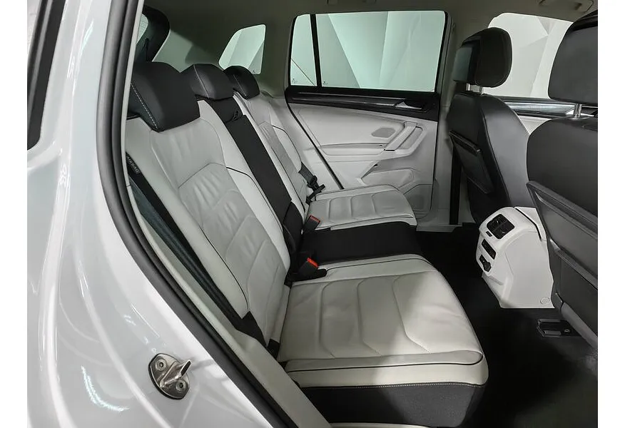 АВИЛОН - Volkswagen Tiguan 2.0 TSI 4Motion DSG (220 л.с.) Sportline Белый - slide 8