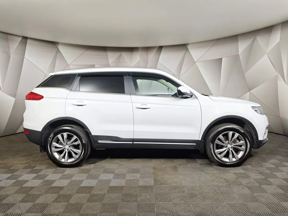 Geely Atlas 2.4 AT AWD (148 л.с.) Standard Белый в АВИЛОН. Слайд №6