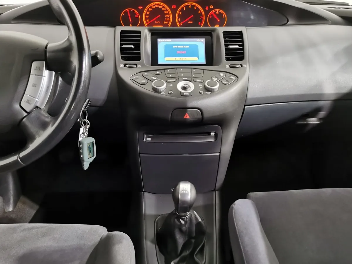 Nissan Primera 1.8 MT (116 л.с.) Серебристый в АВИЛОН. Слайд №14
