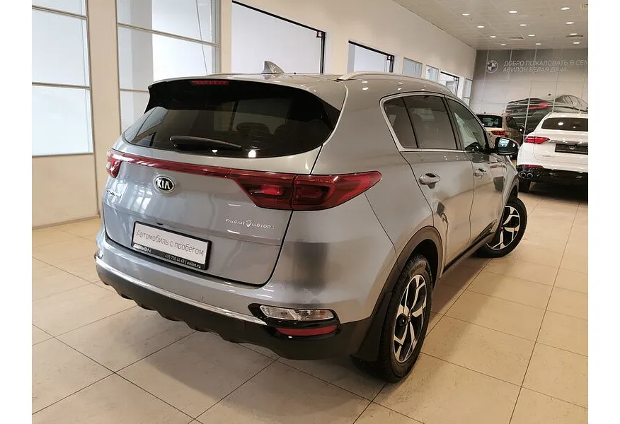 Kia Sportage 2.0 MPI AT 4WD (150 л.с.) Luxe Серый в АВИЛОН. Слайд №2