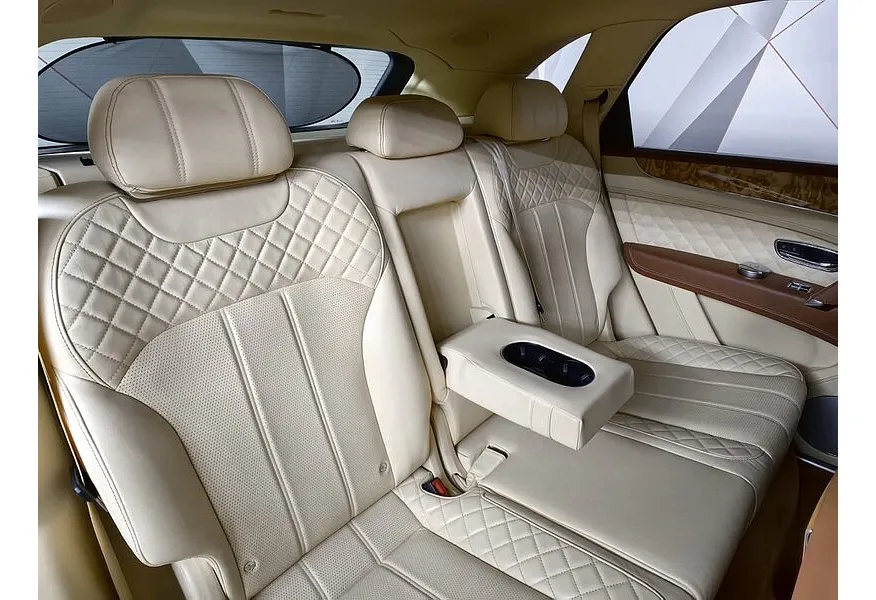 Bentley Bentayga 6.0 AT AWD (608 л.с.) Голубой в АВИЛОН. Слайд №16