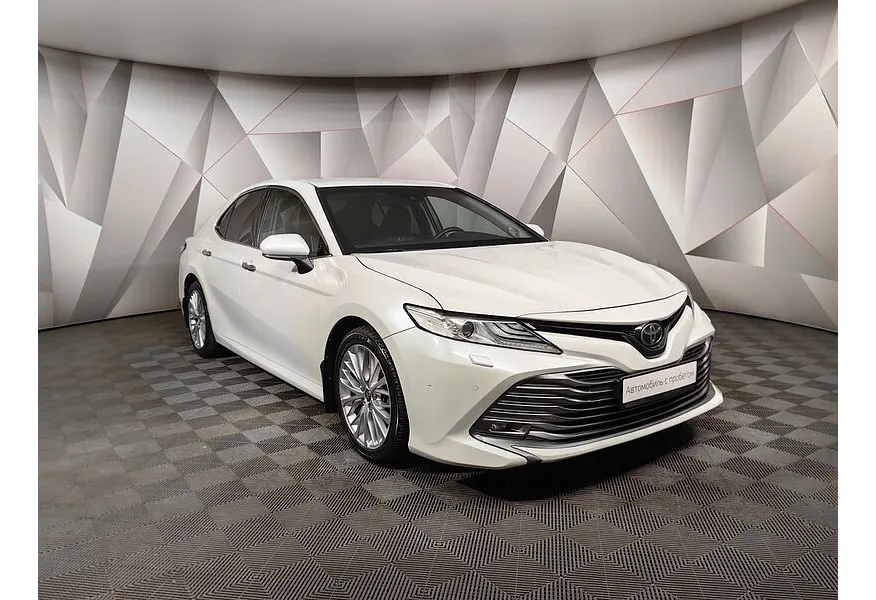 Toyota Camry 2.5 AT (181 л.с.) Классик Белый в АВИЛОН. Слайд №3