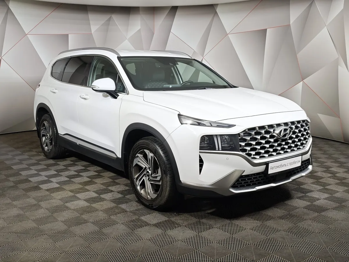 Hyundai Santa Fe 2.5 AWD 6AT (7 мест) (180 л.с.)   Prestige + Smart Sense Белый в АВИЛОН. Слайд №3