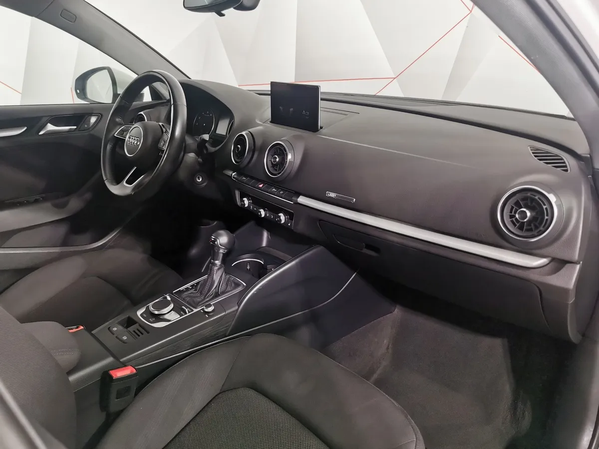 Audi A3 1.4 TFSI AT (150 л.с.) Белый в АВИЛОН. Слайд №12