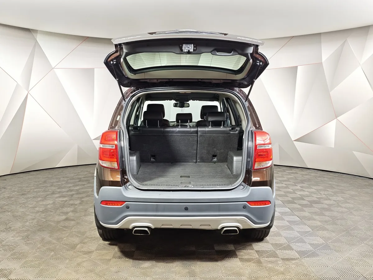 Chevrolet Captiva 2.4 AT (5 мест) (167 л.с.) LT Коричневый в АВИЛОН. Слайд №11