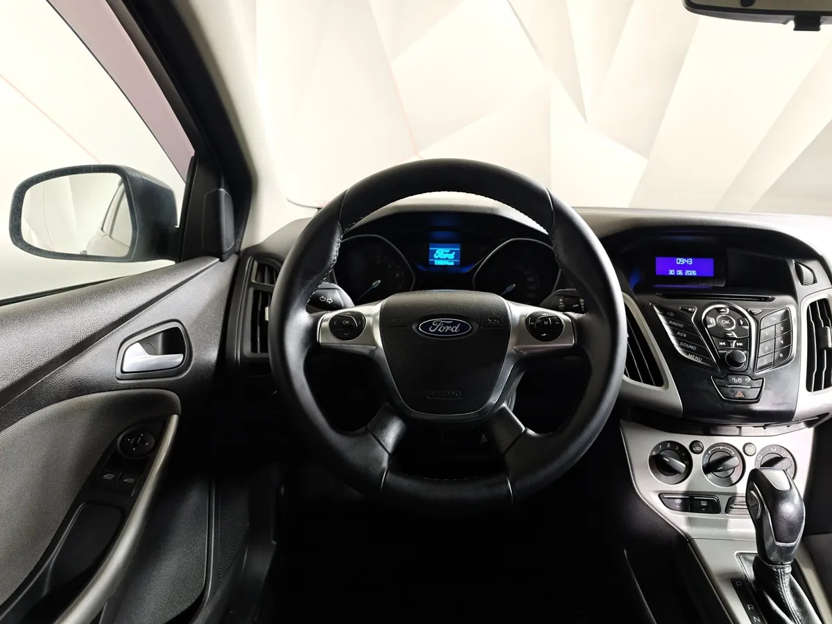 Ford Focus 1.6 Ti-VCT PowerShift (105 л.с.) Trend Серый в АВИЛОН. Слайд №18