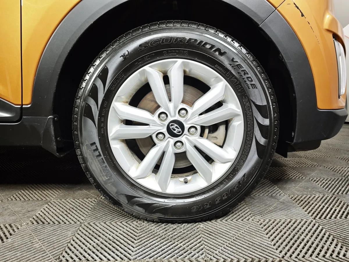 Hyundai Creta 2.0 AT (149 л.с.) Travel + Advanced Оранжевый в АВИЛОН. Слайд №9