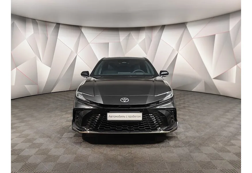 Toyota Camry 2.0h CVT (197 л.с.) Sport Plus Черный в АВИЛОН. Слайд №7