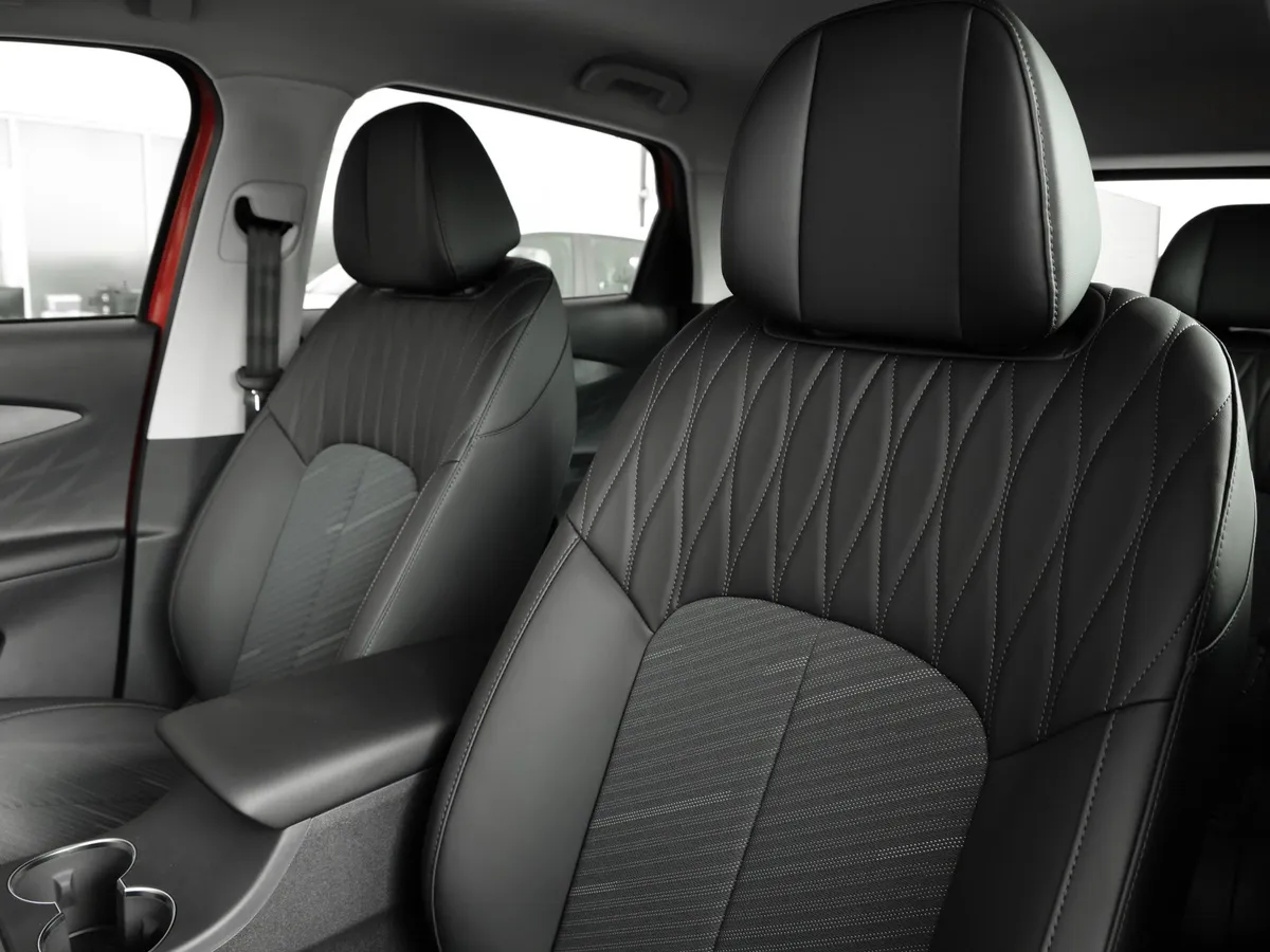 Tenet Plus L4 1.5T 6DCT 2WD (147 л.с.) Стайл Красный в АВИЛОН. Слайд №8