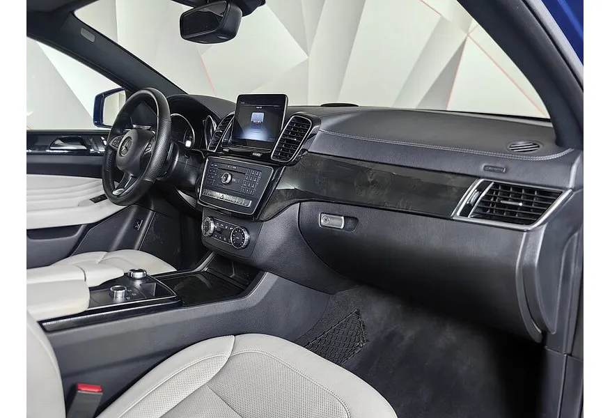 Mercedes-Benz GLE Купе 350 d 4MATIC 9G-TRONIC (249 л.с.) Особая серия Синий в АВИЛОН. Слайд №13