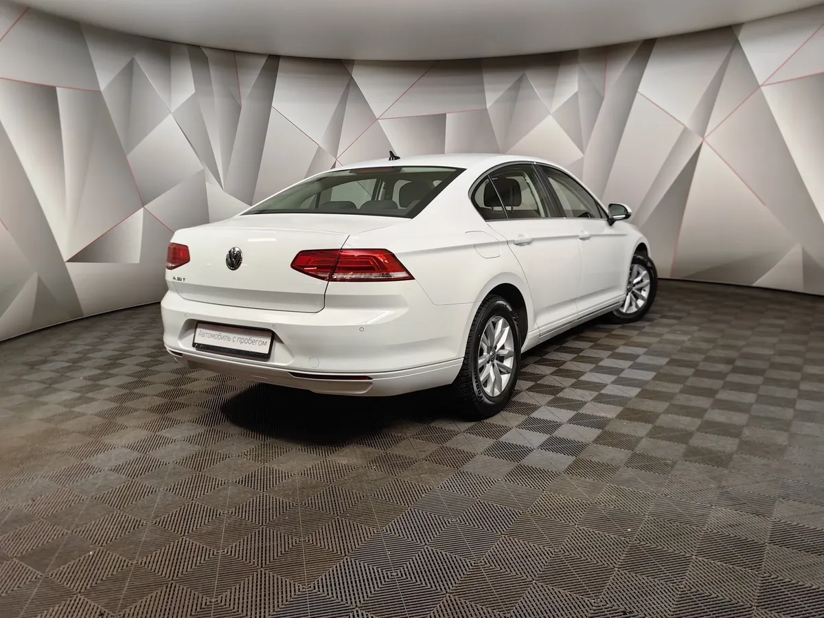 Volkswagen Passat 1.4 TSI BlueMotion DSG (150 л.с.) Comfortline Белый в АВИЛОН. Слайд №2