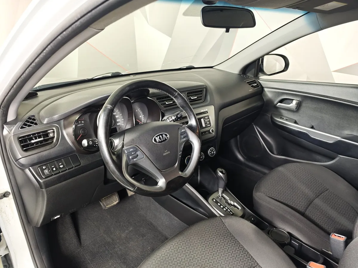 Kia Rio 1.4 AT (107 л.с.) Белый в АВИЛОН. Слайд №18