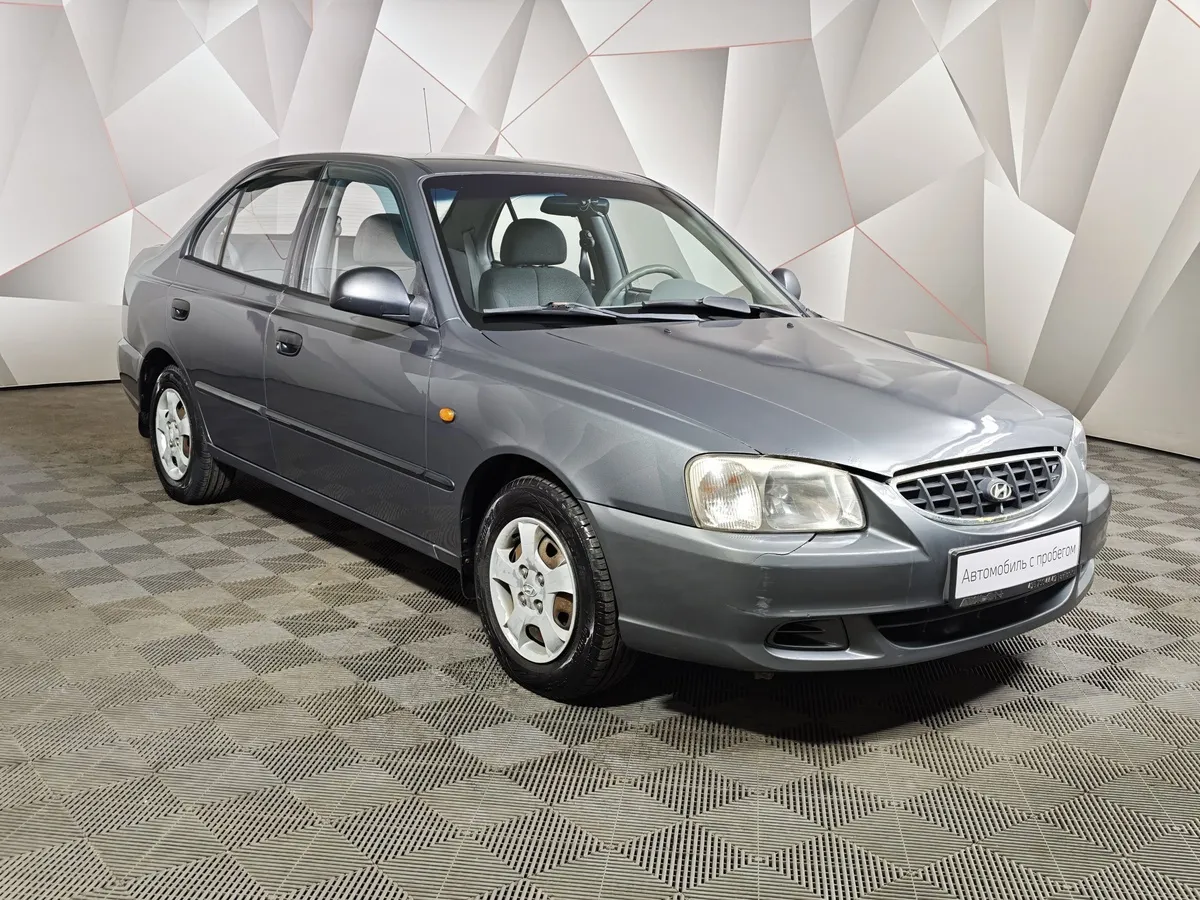 Hyundai Accent 1.5 MT (102 л.с.) Серый в АВИЛОН. Слайд №3