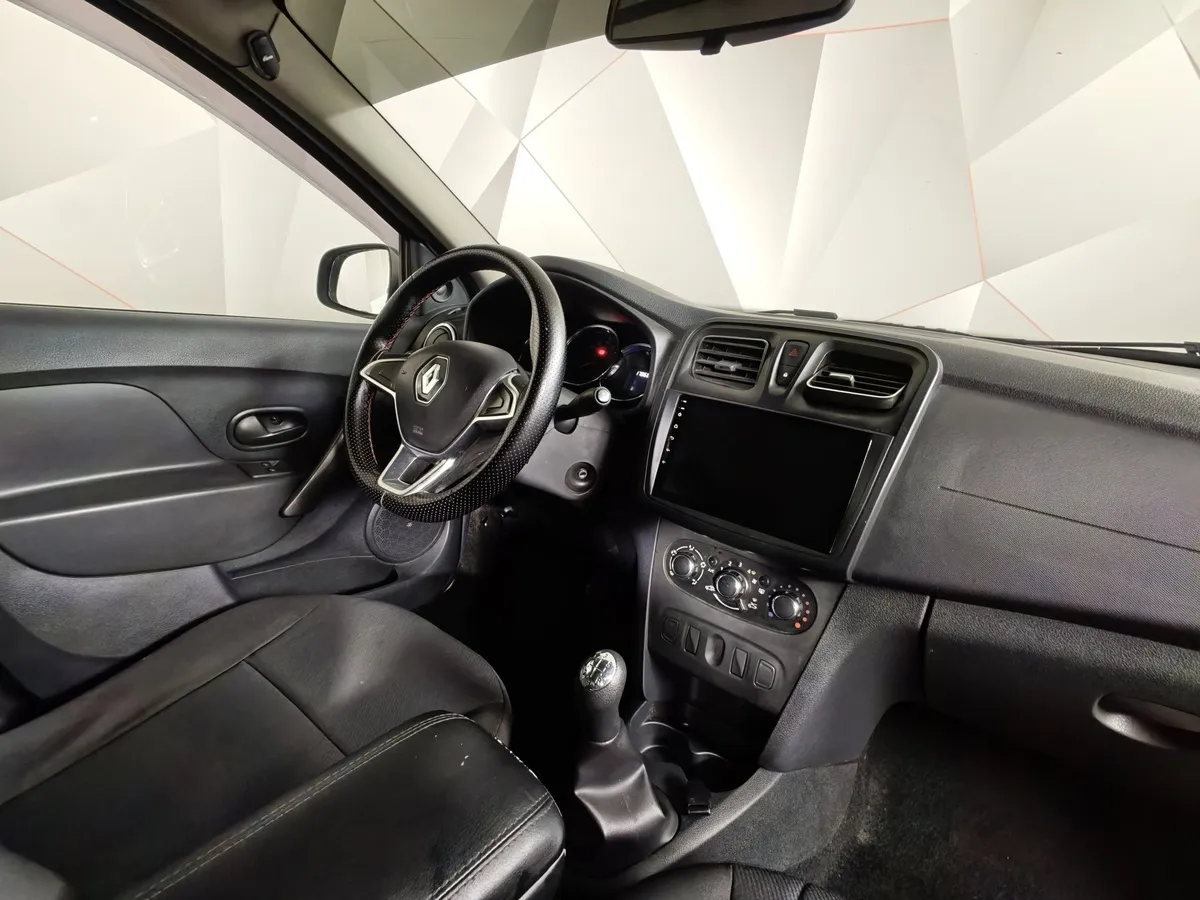 Renault Logan 1.6 MT (82 л.с.) Белый в АВИЛОН. Слайд №12