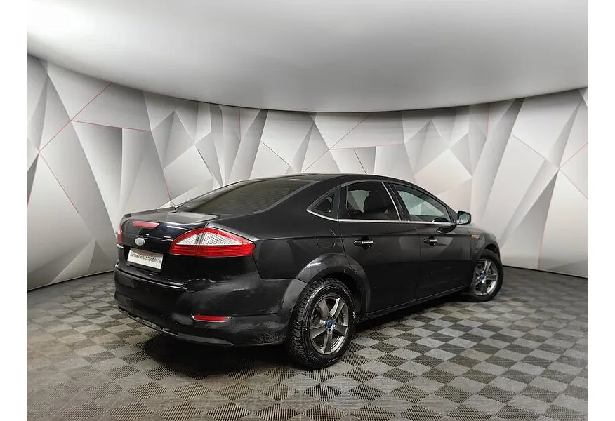 Ford Mondeo 1.6 MT (125 л.с.) Черный в АВИЛОН. Слайд №2