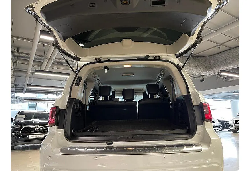 АВИЛОН - Infiniti QX80 5.6 АТ AWD (405 л.с.) Белый - slide 12