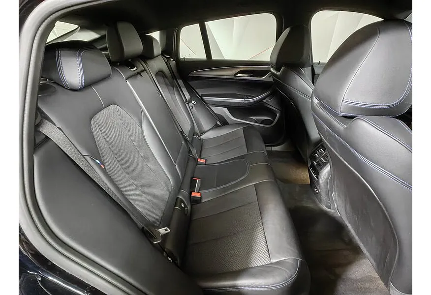 BMW X4 xDrive20d Steptronic (190 л.с.) Черный в АВИЛОН. Слайд №14