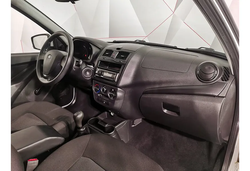 ВАЗ (Lada) Granta 1.6 MT 16кл (106 л.с.) Белый в АВИЛОН. Слайд №12