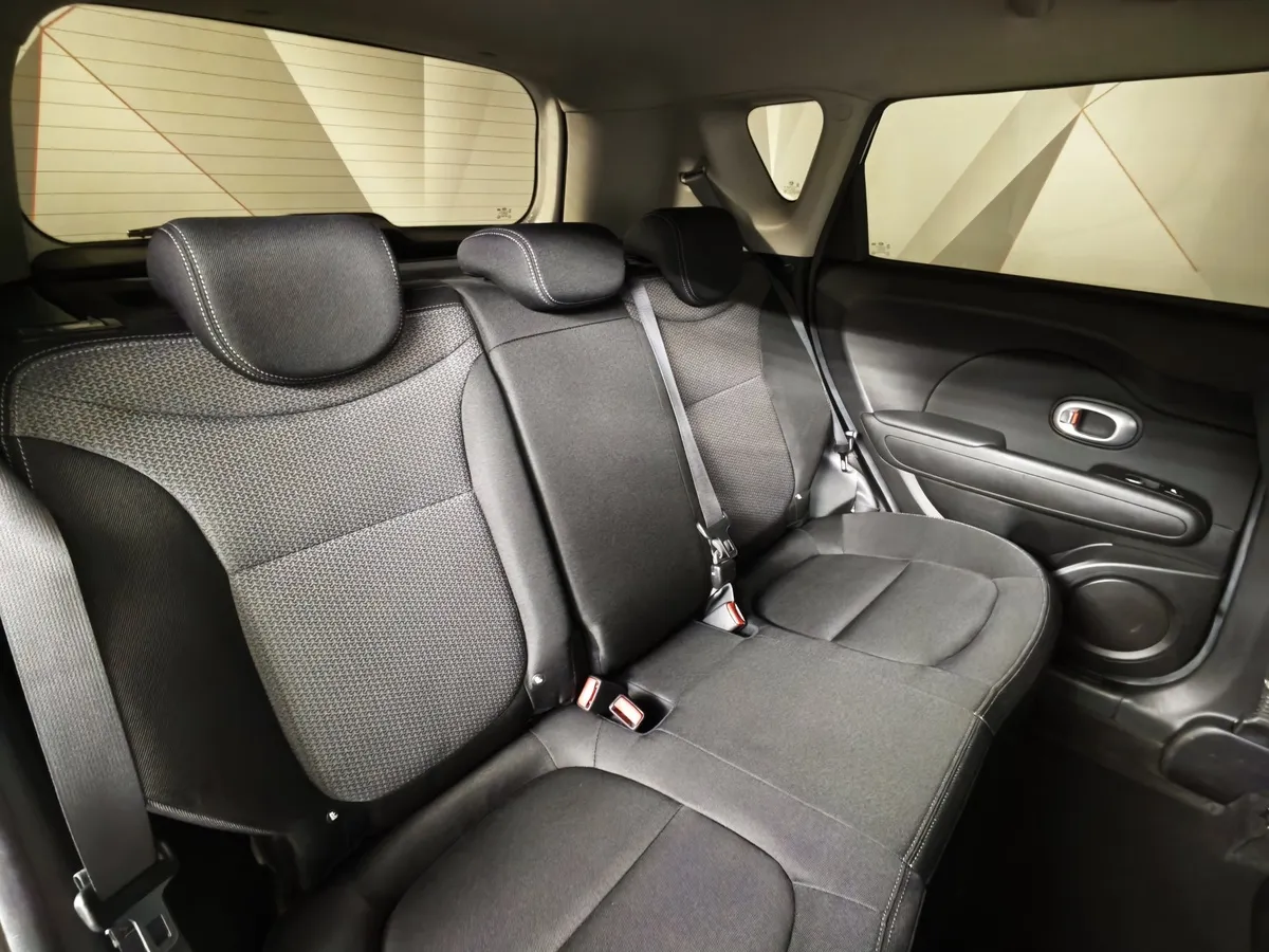 Kia Soul 1.6 AT (124 л.с.) Белый в АВИЛОН. Слайд №17