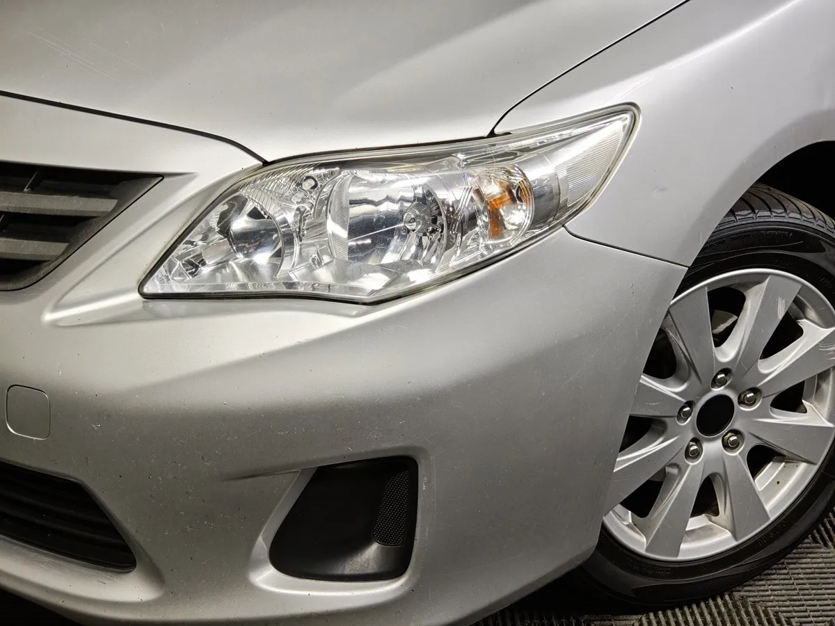 Toyota Corolla 1.6 MT (124 л.с.) Серебристый в АВИЛОН. Слайд №10