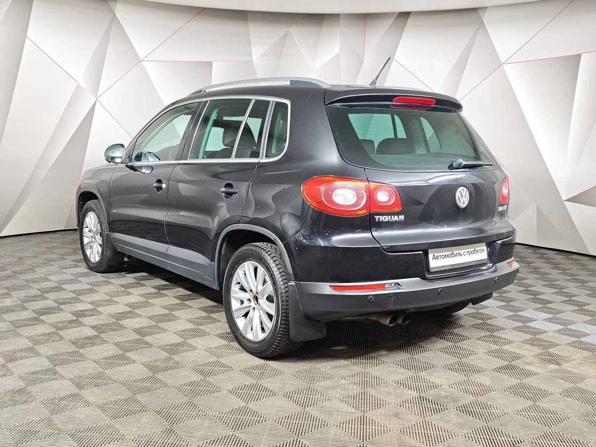 Volkswagen Tiguan 2.0 TSI 4Motion AT (170 л.с.) Track & Field Черный в АВИЛОН. Слайд №4