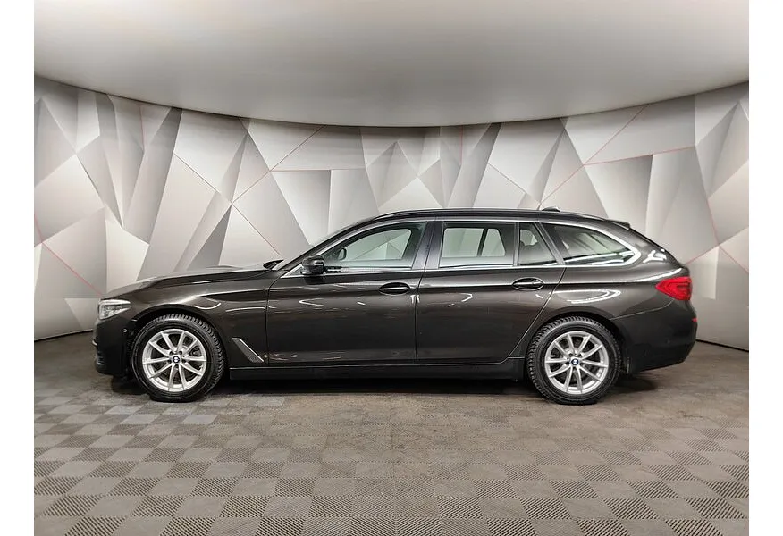 BMW 5 серия 520d Steptronic (190 л.с.) Коричневый в АВИЛОН. Слайд №5