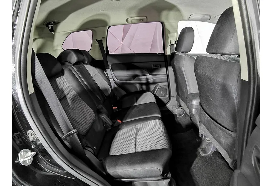 Mitsubishi Outlander 2.0 CVT (146 л.с.) Invite Черный в АВИЛОН. Слайд №16
