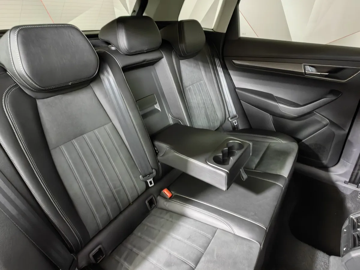 Skoda Karoq 1.4 AT FWD (150 л.с.) Ambition Черный в АВИЛОН. Слайд №17