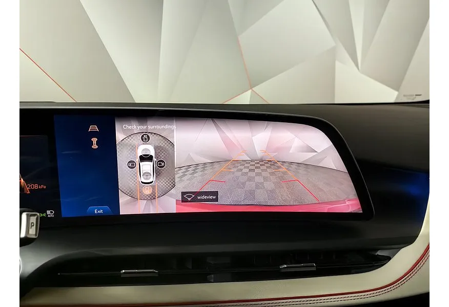 Cadillac GT4 2.0 AT 4WD (230 л.с.) Platinum Красный в АВИЛОН. Слайд №22