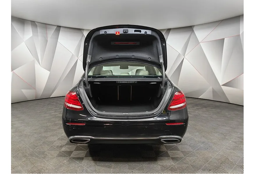 Mercedes-Benz E-Класс E 220 d 4MATIC 9G-TRONIC (194 л.с.) Черный в АВИЛОН. Слайд №11
