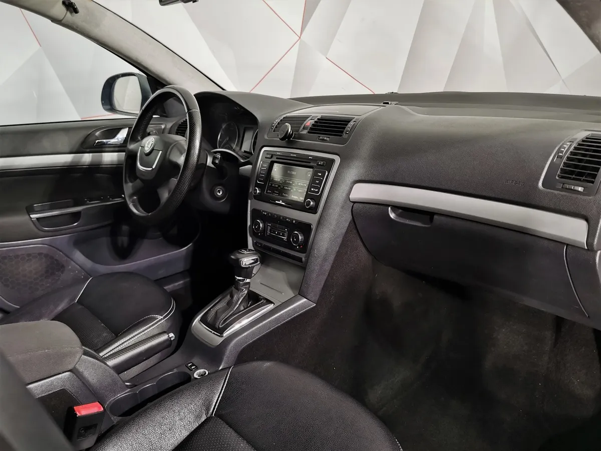 Skoda Octavia 1.4 TSI DSG (122 л.с.) Серый в АВИЛОН. Слайд №12