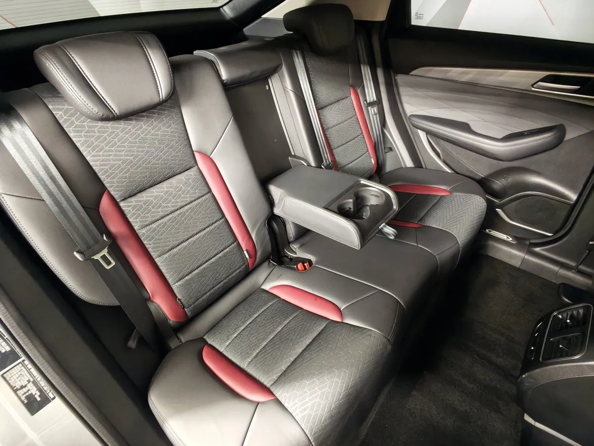 Haval F7x 2.0T AWD 7DCT (190 л.с.) Elite Серый в АВИЛОН. Слайд №17
